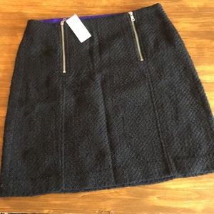 ANN TAYLOR LOFT WOMAN’S TEXTURED BLACK SKIRT